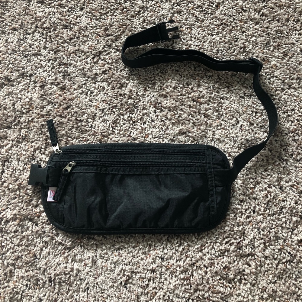 Vintage Sleek Black Fanny Pack